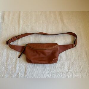 Universal Thread Crossbody Belt Bag in Brown